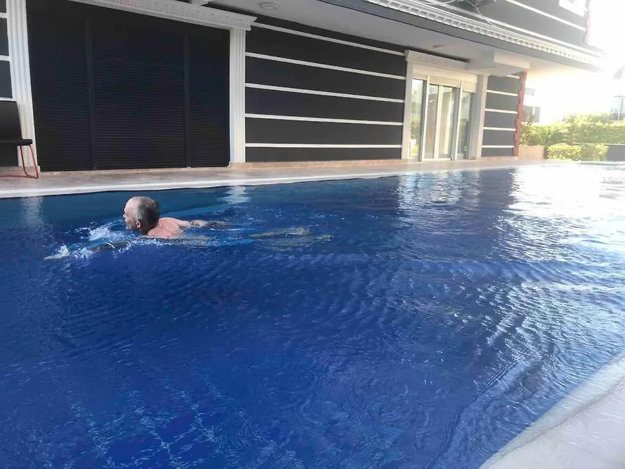 Апартаменты Avullar Palace Mit Pool In Анталья